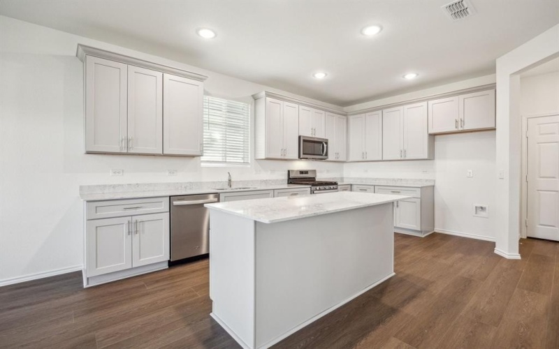 2404 Castlebar Drive, Lowry Crossing, TX 75407, 3 Bedrooms Bedrooms, ,2 BathroomsBathrooms,Residential,For Sale,2404 Castlebar Drive,20890403