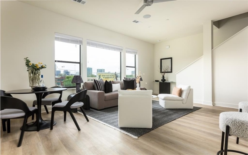 1901 S Harwood Street #308, Dallas, TX 75215, 2 Habitaciones Habitaciones , ,2 BañosBaños,Residential,En Venta,1901 S Harwood Street,20890458