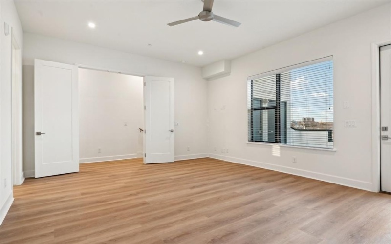 1901 S Harwood Street #307, Dallas, TX 75215, 2 Habitaciones Habitaciones , ,2 BañosBaños,Residential,En Venta,1901 S Harwood Street,20890489