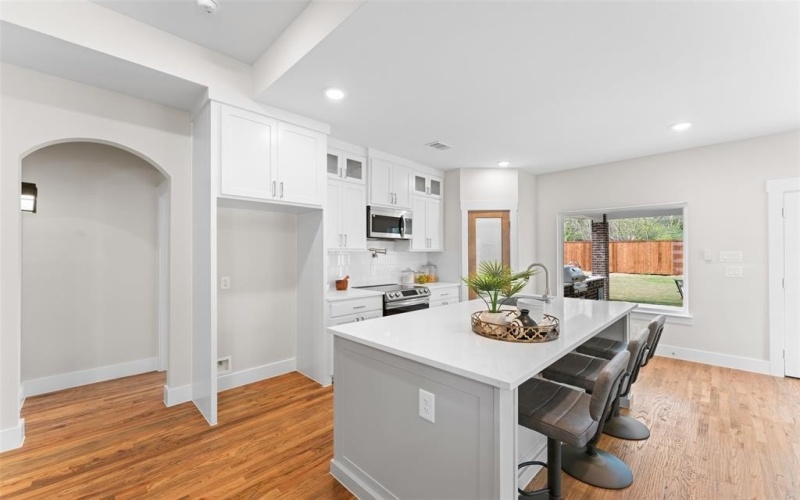 425 E Walnut Street, Hillsboro, TX 76645, 4 Bedrooms Bedrooms, ,2 BathroomsBathrooms,Residential,For Sale,425 E Walnut Street,20890651