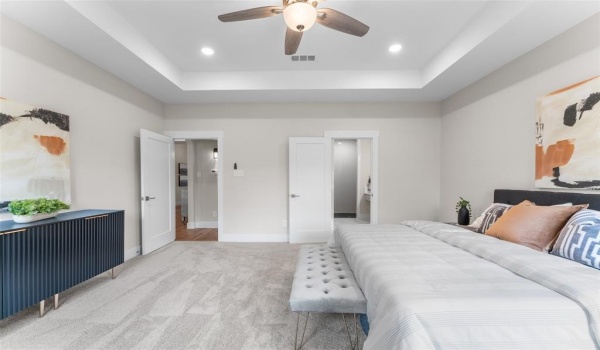 425 E Walnut Street, Hillsboro, TX 76645, 4 Bedrooms Bedrooms, ,2 BathroomsBathrooms,Residential,For Sale,425 E Walnut Street,20890651