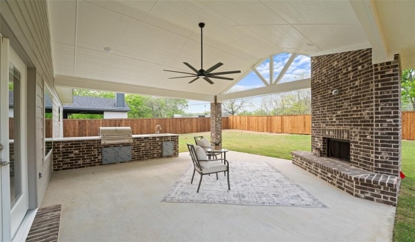 425 E Walnut Street, Hillsboro, TX 76645, 4 Bedrooms Bedrooms, ,2 BathroomsBathrooms,Residential,For Sale,425 E Walnut Street,20890651