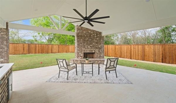 425 E Walnut Street, Hillsboro, TX 76645, 4 Bedrooms Bedrooms, ,2 BathroomsBathrooms,Residential,For Sale,425 E Walnut Street,20890651
