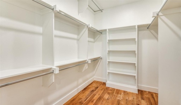 426 W 9th Street #105, Dallas, TX 75208, 3 Habitaciones Habitaciones , ,3 BañosBaños,Residential,En Venta,426 W 9th Street,20890767