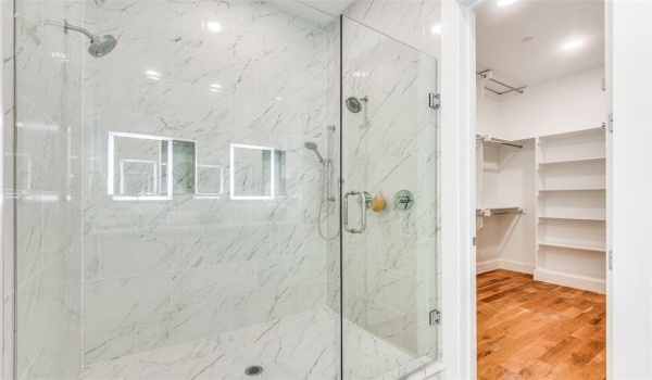 426 W 9th Street #105, Dallas, TX 75208, 3 Habitaciones Habitaciones , ,3 BañosBaños,Residential,En Venta,426 W 9th Street,20890767