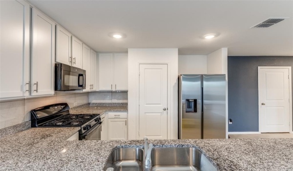 1505 Vattier Street, Little Elm, TX 75068, 3 Bedrooms Bedrooms, ,2 BathroomsBathrooms,Residential Lease,For Rent,1505 Vattier Street,20890810