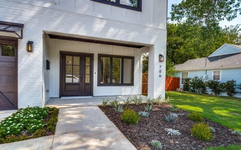 706 W White Avenue, McKinney, TX 75069, 4 Bedrooms Bedrooms, ,3 BathroomsBathrooms,Residential,For Sale,706 W White Avenue,20890878