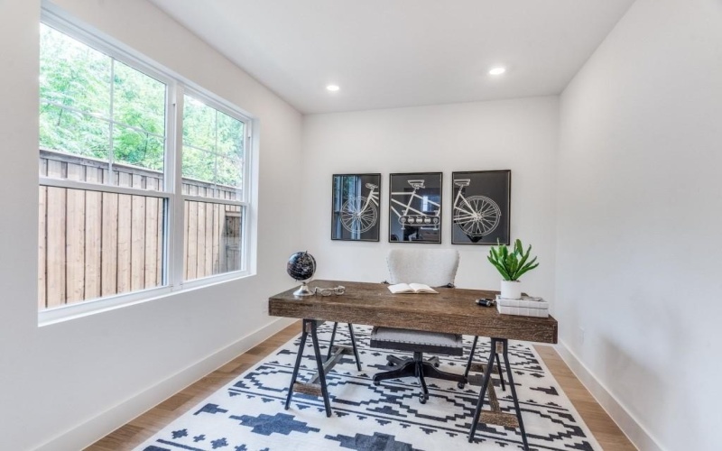 708 W White Avenue, McKinney, TX 75069, 4 Bedrooms Bedrooms, ,3 BathroomsBathrooms,Residential,For Sale,708 W White Avenue,20890886