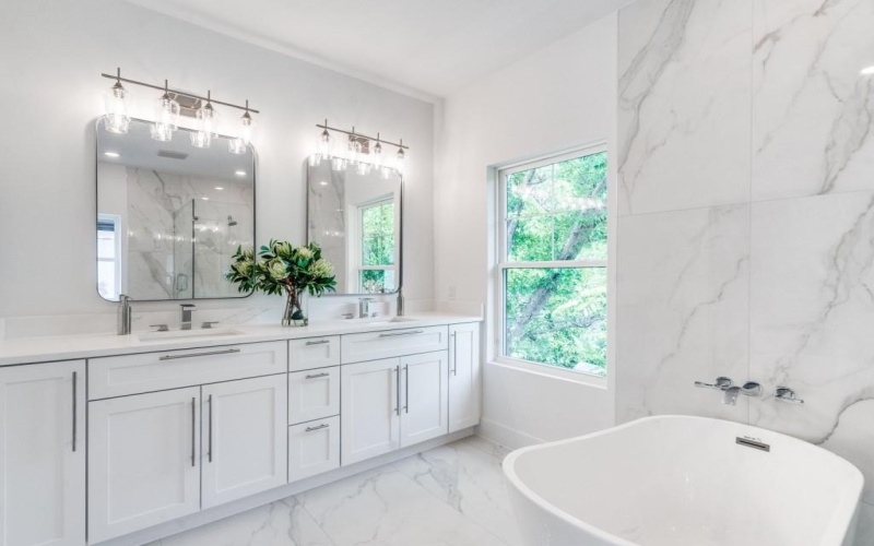 708 W White Avenue, McKinney, TX 75069, 4 Bedrooms Bedrooms, ,3 BathroomsBathrooms,Residential,For Sale,708 W White Avenue,20890886
