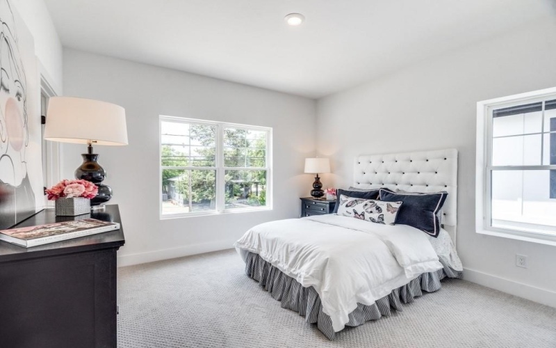 708 W White Avenue, McKinney, TX 75069, 4 Bedrooms Bedrooms, ,3 BathroomsBathrooms,Residential,For Sale,708 W White Avenue,20890886