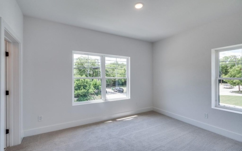 710 W White Avenue, McKinney, TX 75069, 4 Habitaciones Habitaciones , ,3 BañosBaños,Residential,En Venta,710 W White Avenue,20890893