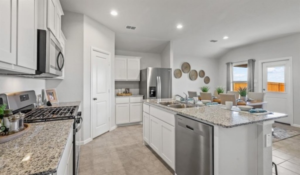 8205 BELTMILL Parkway, Fort Worth, TX 76131, 4 Habitaciones Habitaciones , ,2 BañosBaños,Residential,En Venta,8205 BELTMILL Parkway,20892043