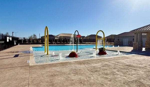 8205 BELTMILL Parkway, Fort Worth, TX 76131, 4 Habitaciones Habitaciones , ,2 BañosBaños,Residential,En Venta,8205 BELTMILL Parkway,20892043