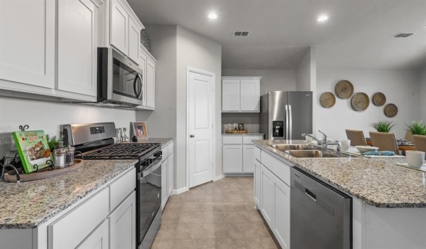 8205 BELTMILL Parkway, Fort Worth, TX 76131, 4 Habitaciones Habitaciones , ,2 BañosBaños,Residential,En Venta,8205 BELTMILL Parkway,20892043