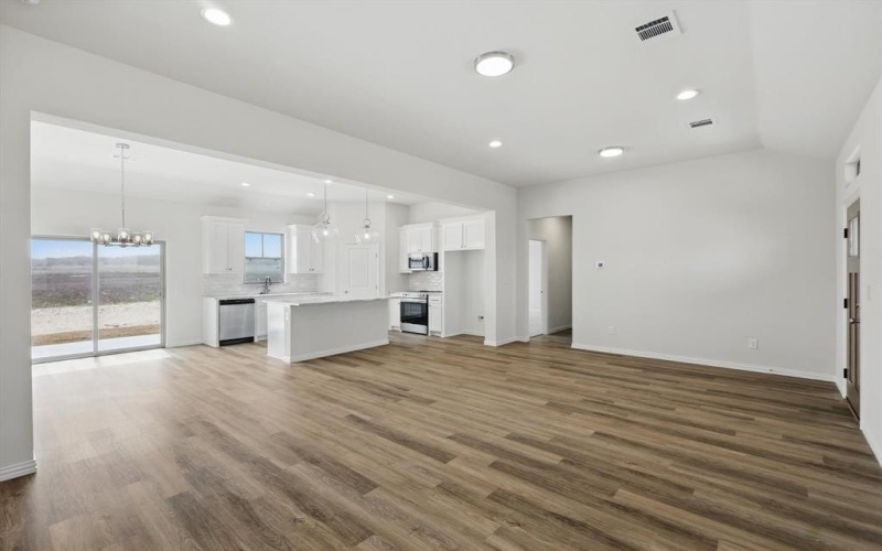 1350 Cottonwood Trail, Poolville, TX 76487, 3 Bedrooms Bedrooms, ,2 BathroomsBathrooms,Residential,For Sale,1350 Cottonwood Trail,20892166