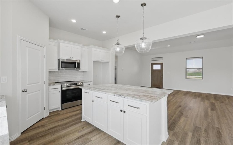 1350 Cottonwood Trail, Poolville, TX 76487, 3 Bedrooms Bedrooms, ,2 BathroomsBathrooms,Residential,For Sale,1350 Cottonwood Trail,20892166