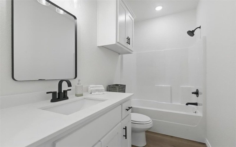3611 War Paint Trail, Granbury, TX 76048, 3 Habitaciones Habitaciones , ,2 BañosBaños,Residential,En Venta,3611 War Paint Trail,20892238
