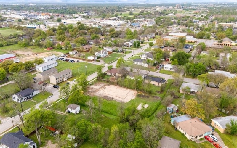 2102 Stanford Street, Greenville, TX 75401, 3 Bedrooms Bedrooms, ,2 BathroomsBathrooms,Residential,For Sale,2102 Stanford Street,20892383