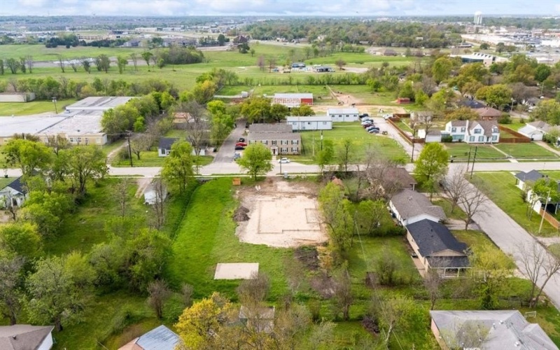 2102 Stanford Street, Greenville, TX 75401, 3 Bedrooms Bedrooms, ,2 BathroomsBathrooms,Residential,For Sale,2102 Stanford Street,20892383