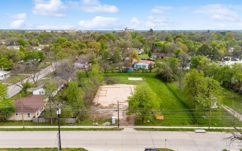 2102 Stanford Street, Greenville, TX 75401, 3 Bedrooms Bedrooms, ,2 BathroomsBathrooms,Residential,For Sale,2102 Stanford Street,20892383