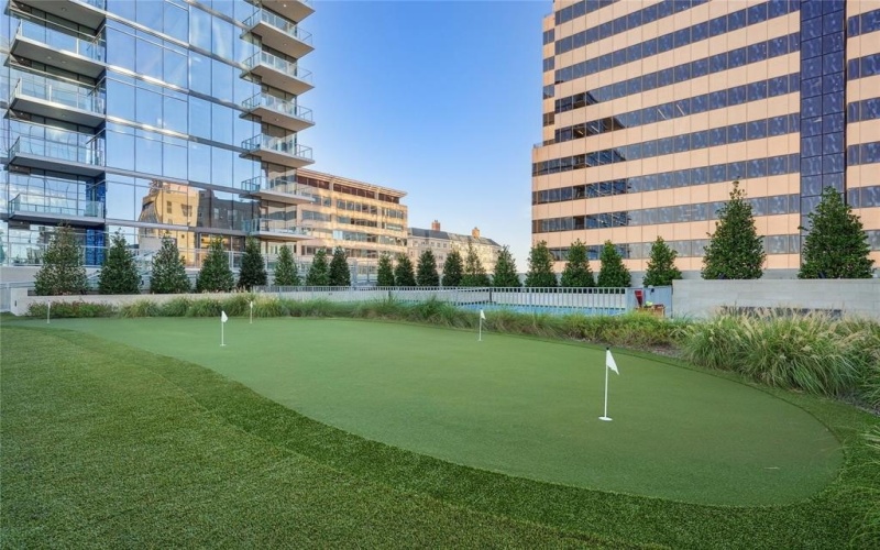 8119 Douglas Avenue #1403, Dallas, TX 75225, 2 Bedrooms Bedrooms, ,2 BathroomsBathrooms,Residential Lease,For Rent,8119 Douglas Avenue,20892386