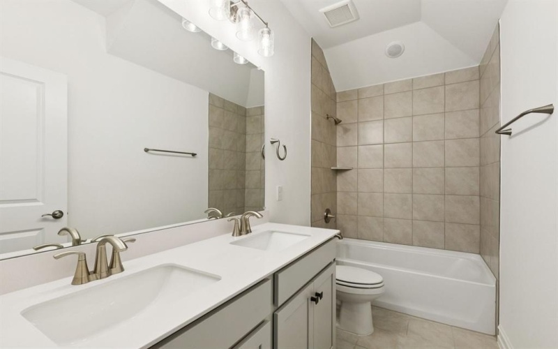 14534 Herschel Street, Pilot Point, TX 75009, 4 Bedrooms Bedrooms, ,3 BathroomsBathrooms,Residential,For Sale,14534 Herschel Street,20892695