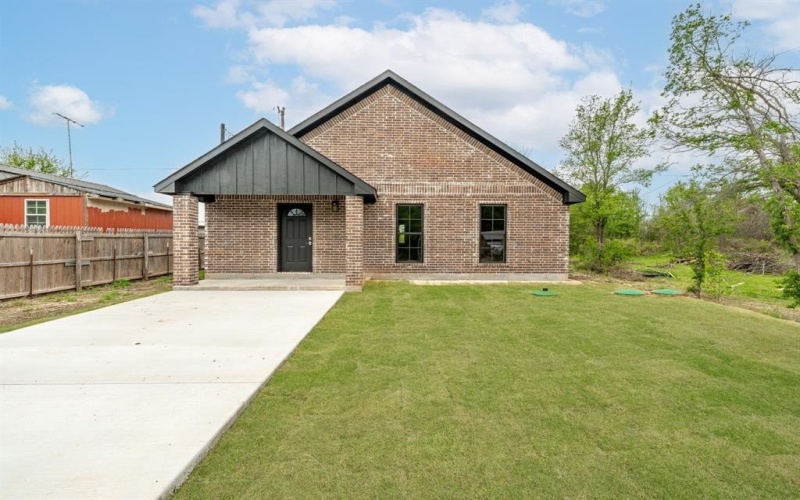 4222 Terri Lee Lane, Granbury, TX 76048, 3 Bedrooms Bedrooms, ,1 BathroomBathrooms,Residential,For Sale,4222 Terri Lee Lane,20892696