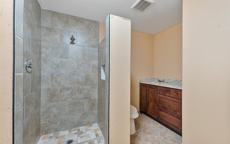 4222 Terri Lee Lane, Granbury, TX 76048, 3 Bedrooms Bedrooms, ,1 BathroomBathrooms,Residential,For Sale,4222 Terri Lee Lane,20892696