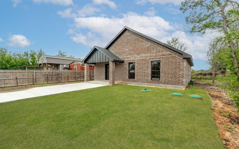 4222 Terri Lee Lane, Granbury, TX 76048, 3 Bedrooms Bedrooms, ,1 BathroomBathrooms,Residential,For Sale,4222 Terri Lee Lane,20892696