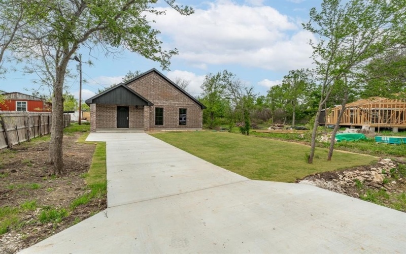 4222 Terri Lee Lane, Granbury, TX 76048, 3 Bedrooms Bedrooms, ,1 BathroomBathrooms,Residential,For Sale,4222 Terri Lee Lane,20892696