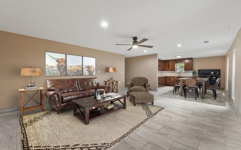 4222 Terri Lee Lane, Granbury, TX 76048, 3 Bedrooms Bedrooms, ,1 BathroomBathrooms,Residential,For Sale,4222 Terri Lee Lane,20892696