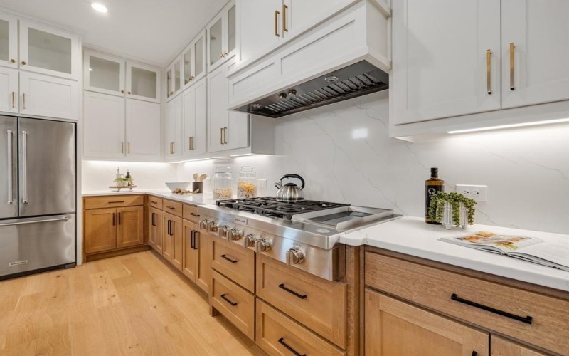 8413 Witt Street, North Richland Hills, TX 76182, 5 Bedrooms Bedrooms, ,6 BathroomsBathrooms,Residential,For Sale,8413 Witt Street,20892931