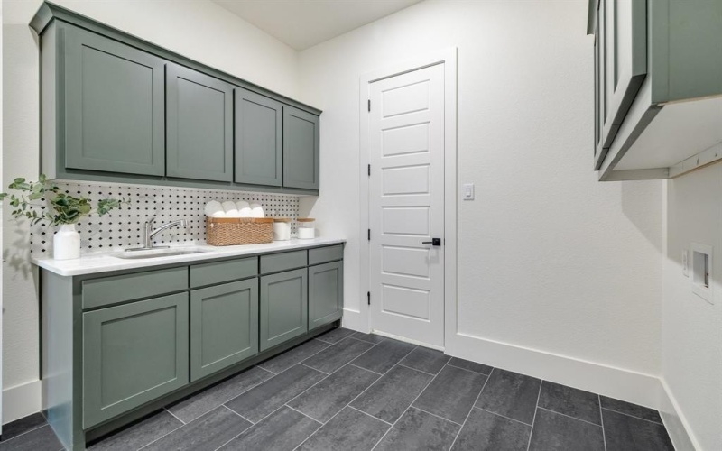 8413 Witt Street, North Richland Hills, TX 76182, 5 Bedrooms Bedrooms, ,6 BathroomsBathrooms,Residential,For Sale,8413 Witt Street,20892931