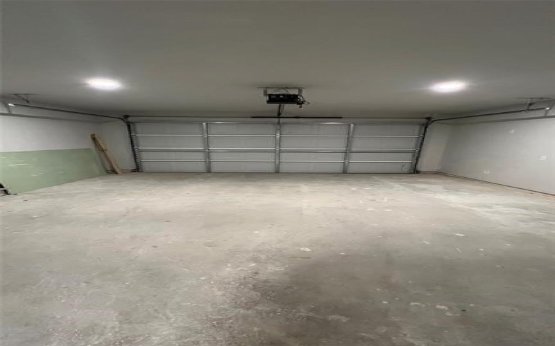 1650 Hudspeth Avenue, Dallas, TX 75216, 5 Bedrooms Bedrooms, ,3 BathroomsBathrooms,Residential Lease,For Rent,1650 Hudspeth Avenue,20895817