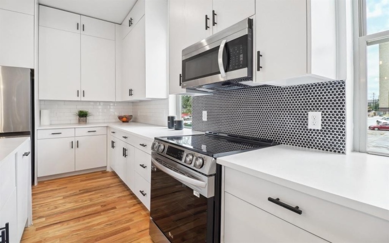 4204 San Jacinto Street #105, Dallas, TX 75204, 3 Habitaciones Habitaciones , ,3 BañosBaños,Residential,En Venta,4204 San Jacinto Street,20893585