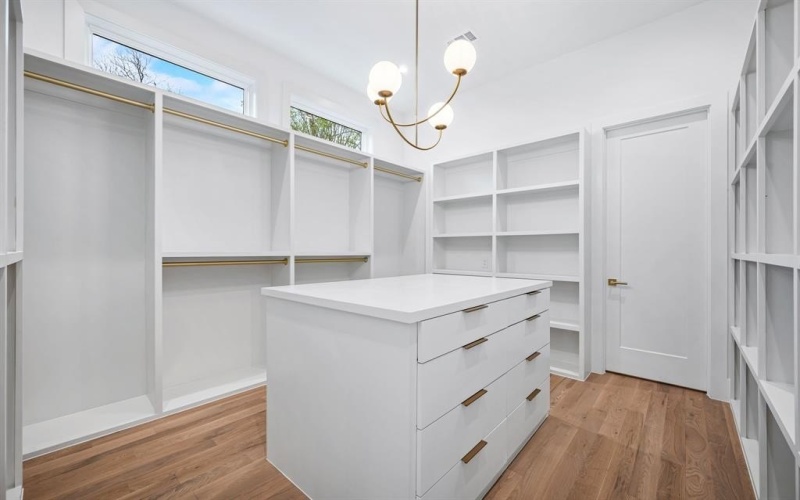 4807 W Hanover Avenue, Dallas, TX 75209, 4 Bedrooms Bedrooms, ,5 BathroomsBathrooms,Residential,For Sale,4807 W Hanover Avenue,20893692