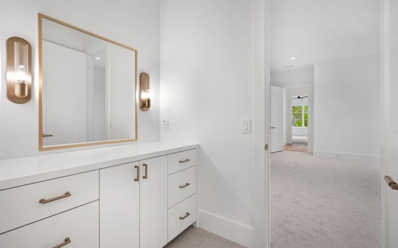 4807 W Hanover Avenue, Dallas, TX 75209, 4 Bedrooms Bedrooms, ,5 BathroomsBathrooms,Residential,For Sale,4807 W Hanover Avenue,20893692