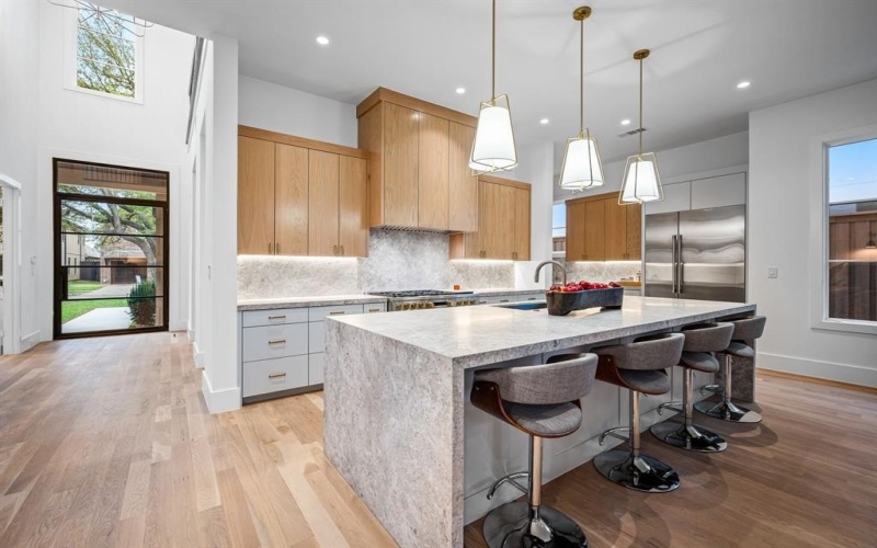 4807 W Hanover Avenue, Dallas, TX 75209, 4 Bedrooms Bedrooms, ,5 BathroomsBathrooms,Residential,For Sale,4807 W Hanover Avenue,20893692