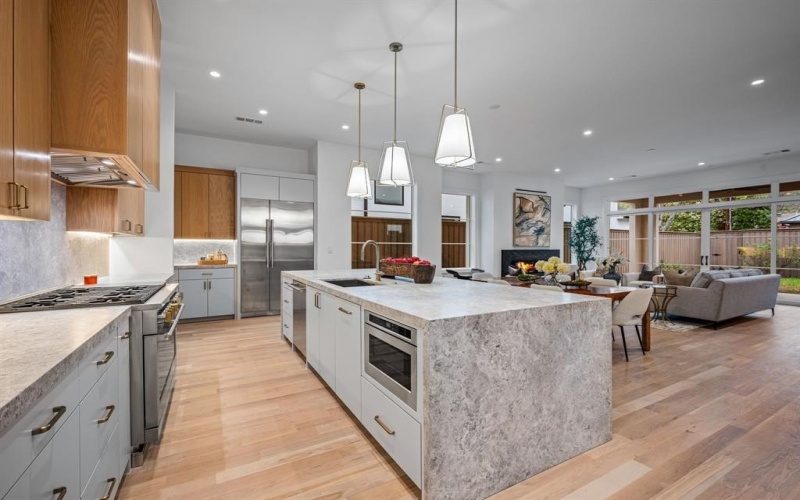4807 W Hanover Avenue, Dallas, TX 75209, 4 Bedrooms Bedrooms, ,5 BathroomsBathrooms,Residential,For Sale,4807 W Hanover Avenue,20893692