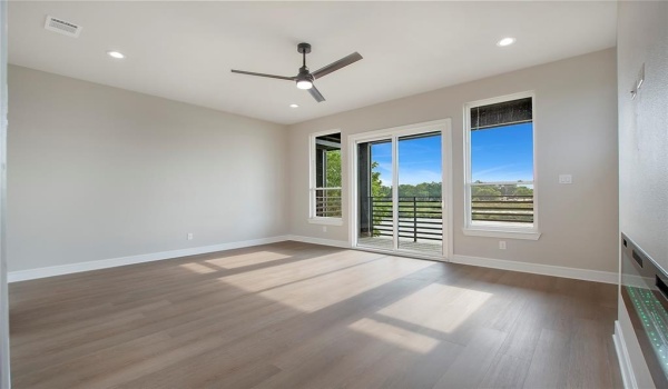 3609 N Winnetka Avenue, Dallas, TX 75212, 3 Bedrooms Bedrooms, ,3 BathroomsBathrooms,Residential Lease,For Rent,3609 N Winnetka Avenue,20896154