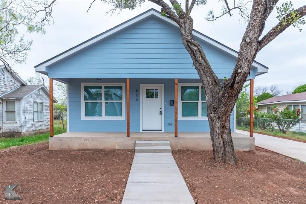 934 Graham Street, Abilene, TX 79603, 3 Bedrooms Bedrooms, ,2 BathroomsBathrooms,Residential,For Sale,934 Graham Street,20893876