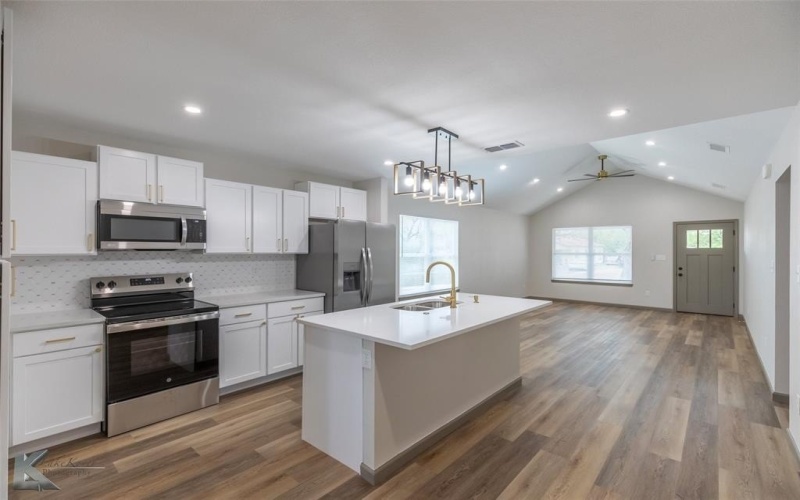 934 Graham Street, Abilene, TX 79603, 3 Bedrooms Bedrooms, ,2 BathroomsBathrooms,Residential,For Sale,934 Graham Street,20893876