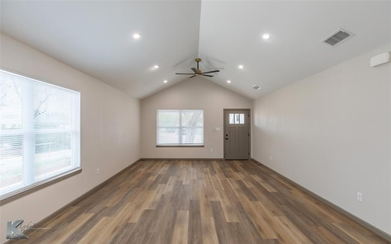 934 Graham Street, Abilene, TX 79603, 3 Bedrooms Bedrooms, ,2 BathroomsBathrooms,Residential,For Sale,934 Graham Street,20893876