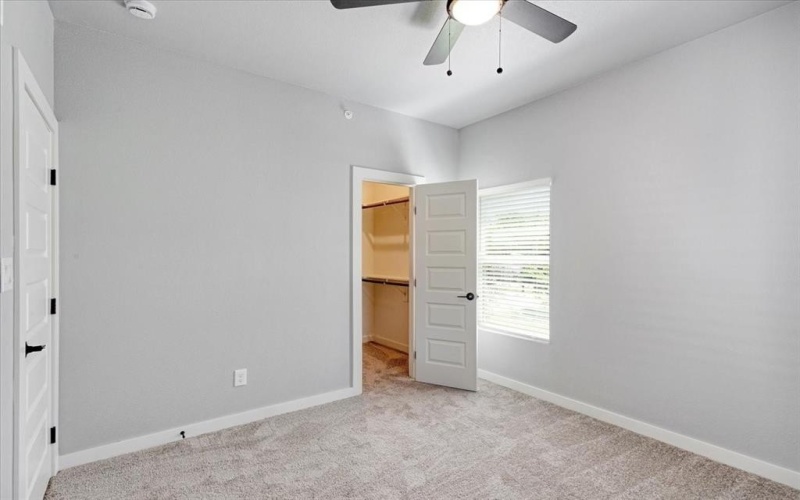 1305-b Mill Street, Gainesville, TX 76240, 2 Bedrooms Bedrooms, ,2 BathroomsBathrooms,Residential Lease,For Rent,1305-b Mill Street,20894100