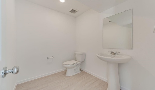 209 Ashbrook Street, Little Elm, TX 75068, 4 Bedrooms Bedrooms, ,2 BathroomsBathrooms,Residential,For Sale,209 Ashbrook Street,20894117