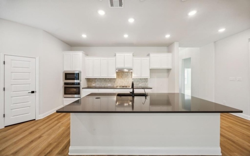 1883 Silver Birch Road, Waxahachie, TX 75165, 4 Bedrooms Bedrooms, ,3 BathroomsBathrooms,Residential,For Sale,1883 Silver Birch Road,20894126