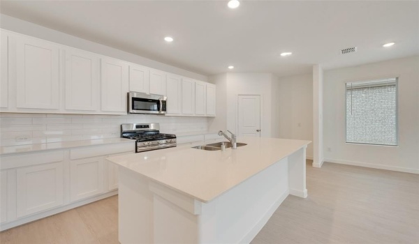 1916 Adams Drive, Little Elm, TX 75068, 4 Bedrooms Bedrooms, ,2 BathroomsBathrooms,Residential Lease,For Rent,1916 Adams Drive,20894258