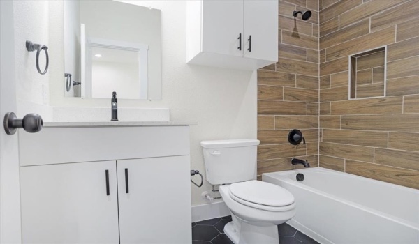 515 S First Street, Sherman, TX 75090, 1 Bedroom Bedrooms, ,1 BathroomBathrooms,Residential Lease,For Rent,515 S First Street,20894608