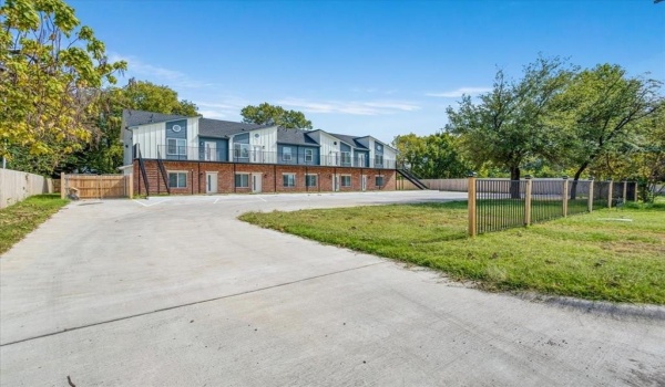 515 S First Street, Sherman, TX 75090, 1 Bedroom Bedrooms, ,1 BathroomBathrooms,Residential Lease,For Rent,515 S First Street,20894608