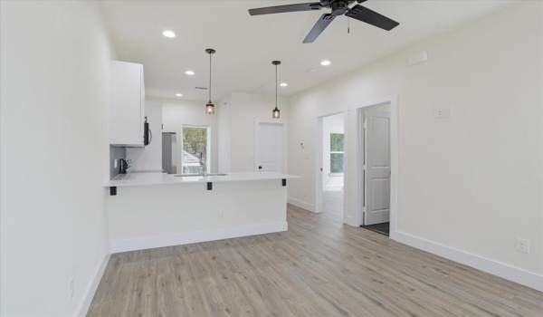 515 S First Street, Sherman, TX 75090, 1 Bedroom Bedrooms, ,1 BathroomBathrooms,Residential Lease,For Rent,515 S First Street,20894608